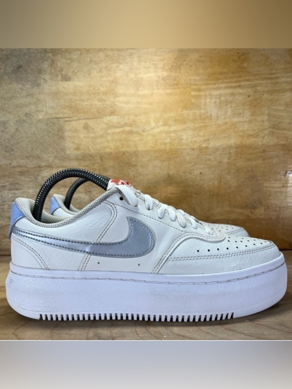 Nike Court Vision Alta Womens Size 9.5 Shoes Sneakers Cream Gray DV2176-001